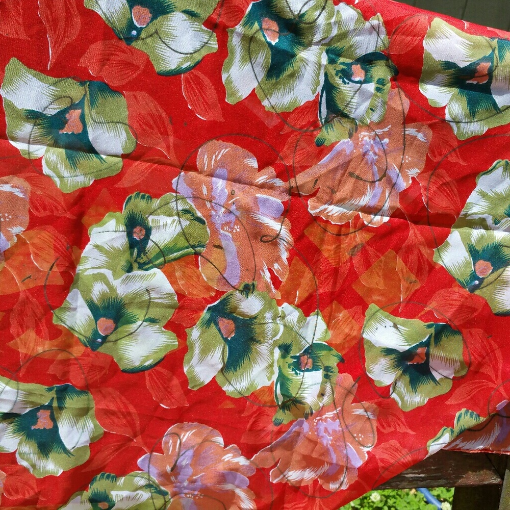 Vintage Lovely Hibiscus Head Scarf